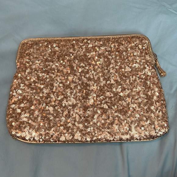 Gold Sequinned Nine West Clutch - Picture 2 of 9